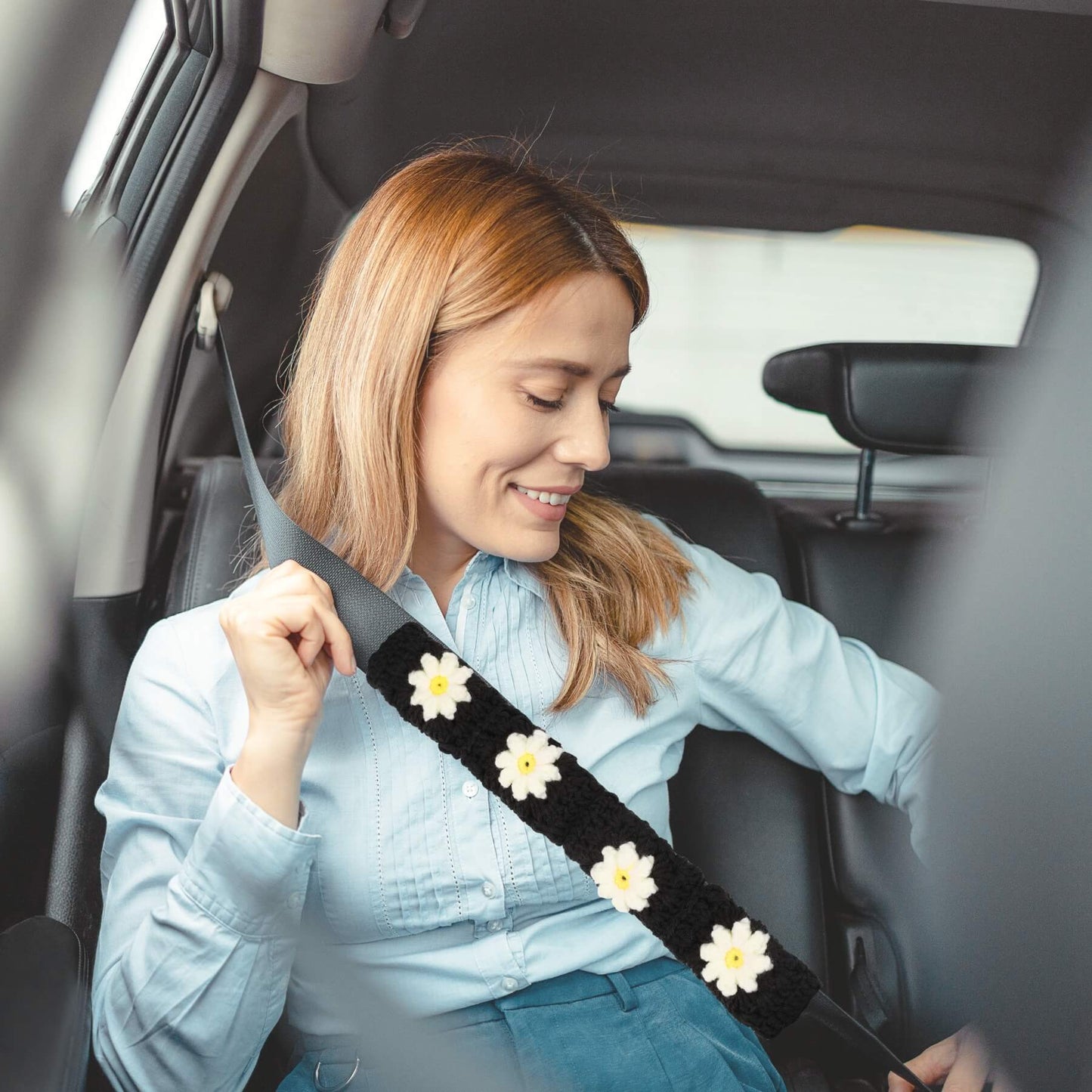 14-15'' Crochet Black Daisy Steering Wheel Cover for Women